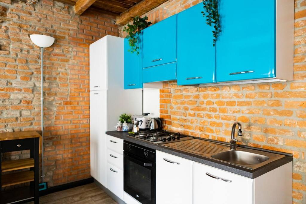 Canonica Brick Apartment Мілан Екстер'єр фото
